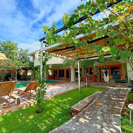 CabreraRoyal Palm Retreatアパートメント エクステリア 写真