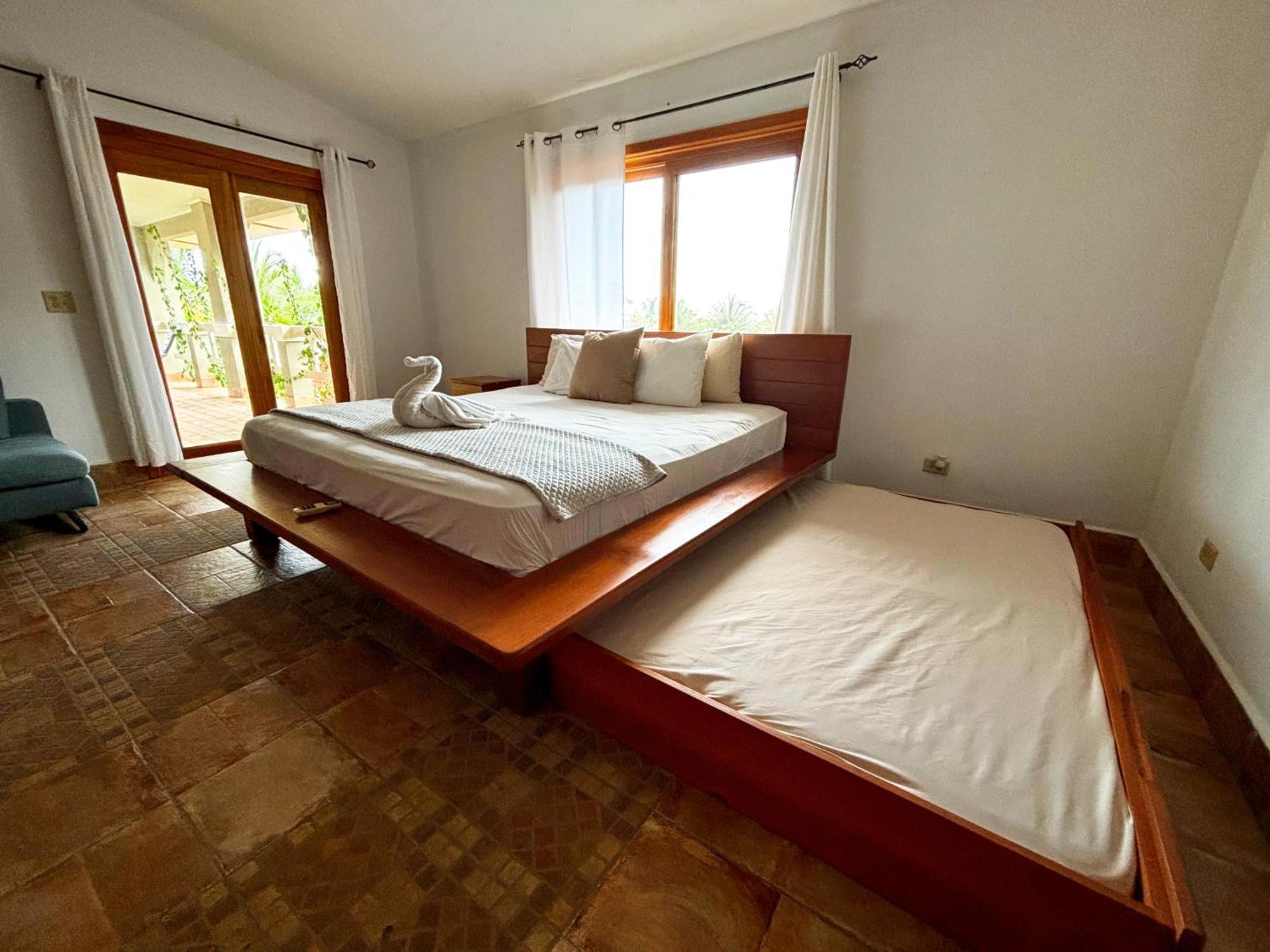 CabreraRoyal Palm Retreatアパートメント エクステリア 写真